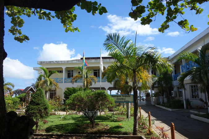 Rodrigues_2016_300